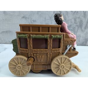 Wild Wild West Coach Wagon - Warner Bros. 1999 Burger King toy 3" tall